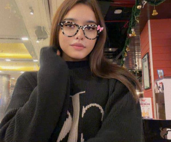 Sakshi video chat profile in Surat